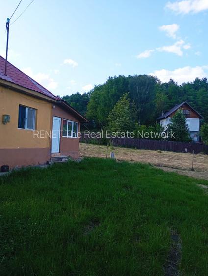 Casa de vanzare cu teren 3100 mp in Breaza de Jos, Prahova - 2