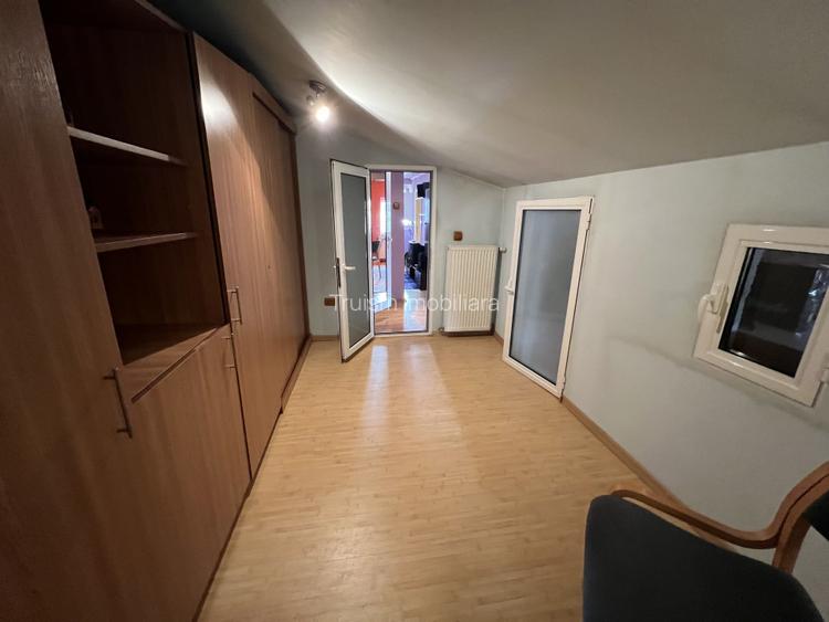 ap la mansarda cu intrare separata in vila P+ Et 1+ M, Elena Doamna - 11