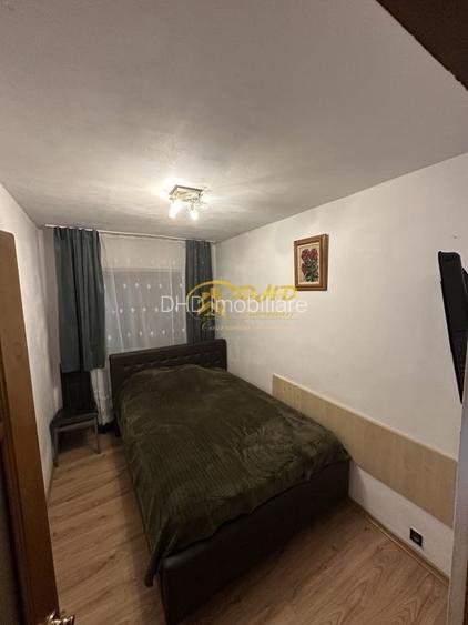 Apartament 3 camere decomandate, zona Canta. - 3