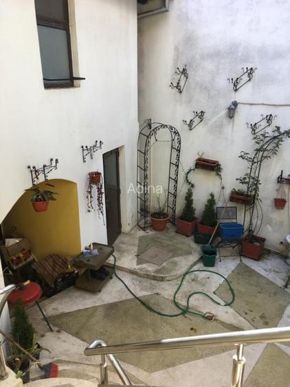 Casa cu spațiu și vad comercial, Băita (centru) - 9