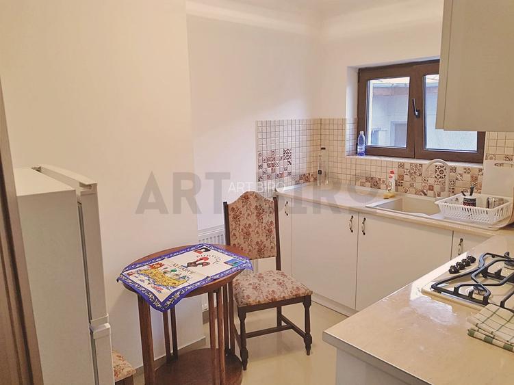 Zero comision, 55mp birou sau resedinta in vila eclectica, Polona, 1'M - 5