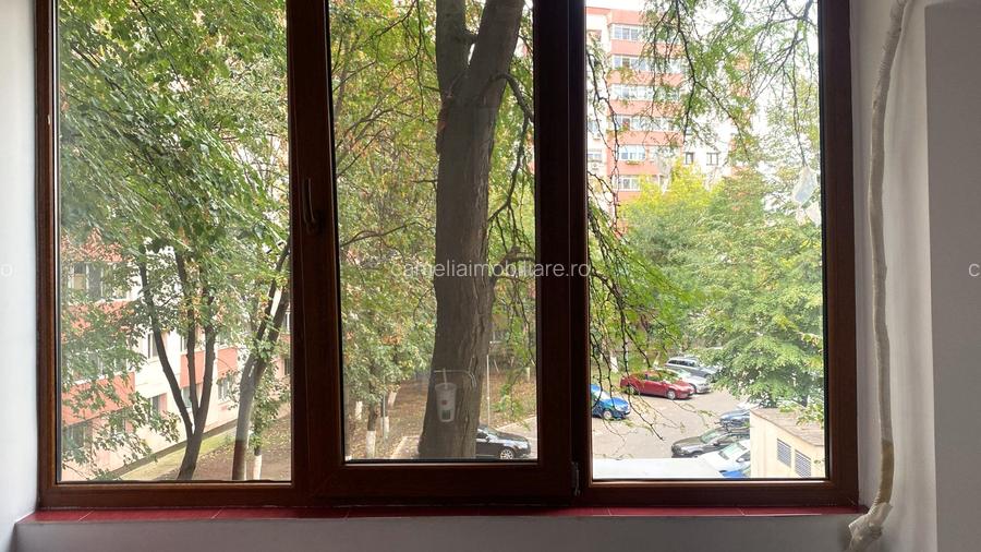 Garsonieră, zona Giurgiului, 2 stații  Eroii Revoluției, str Magurei, 1 - 12