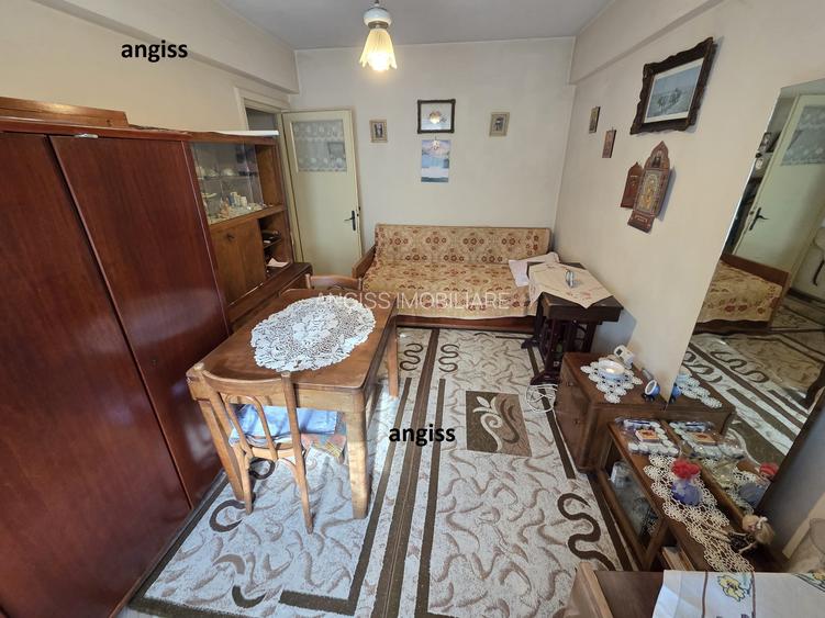 Apartament 3 camere str Isaccei PARTER INALT - 7