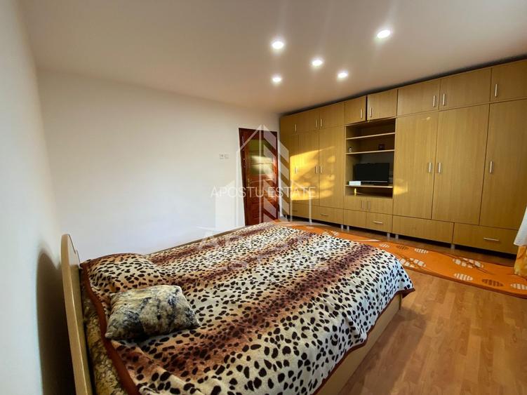 Casa P+1 cu 2 apartamente - pozitie excelenta pe Aleea Ghirodei - 12