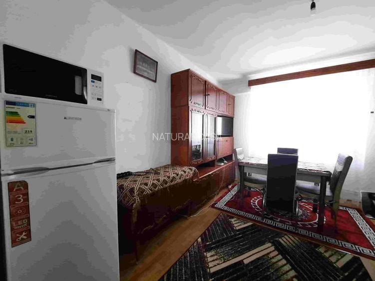 Garsoniera la bloc, Cartier Lazaret - 4