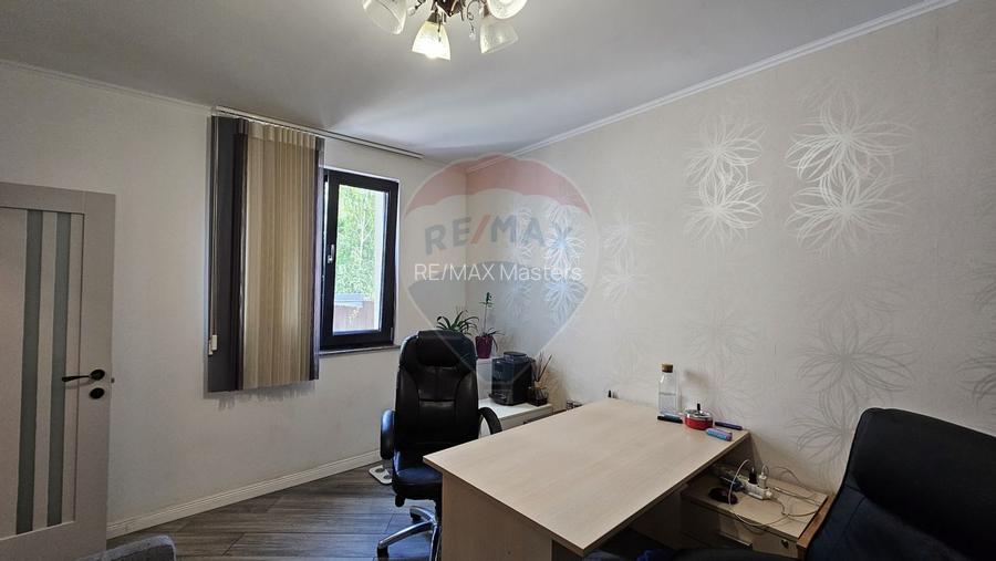 Casă / Vilă cu 7 camere si teren 1000 mp în zona Centrala-Suceava - 39