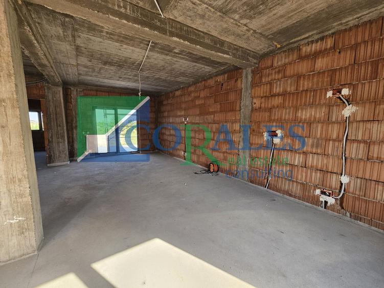Constructie noua. Posibilitate personalizare. Zid dublu!