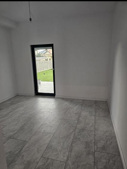 Duplex la drumul principal in Mosnita Nou