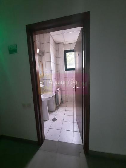 Inchiriere spatiu comercial bd Unirii, vitrina 25ml, stradal - 8