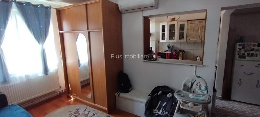 APARTAMENT 2 CAMERE, ETAJ 3, MOBILAT SI UTILAT, PODU ROS - 2