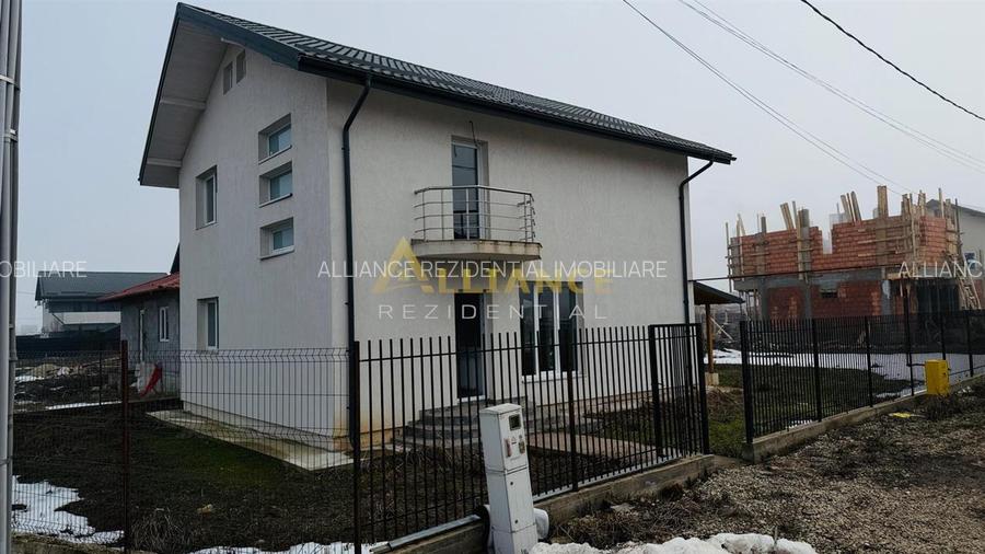 5 camere || strada asfaltata || gata de mutare - 2