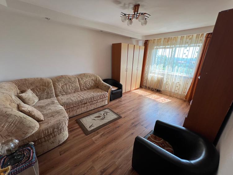 VÂND APARTAMENT 2 CAMERE DECOMANDAT et,3 – ZONA VASILE AARON