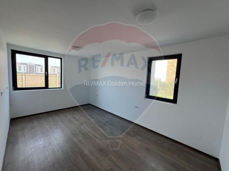 Casa / Vila cu 5 camere de vanzare in zona Exterior Nord - 11