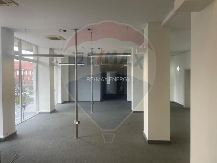 Spațiu comercial de 493mp de închiriat în zona Central - 3