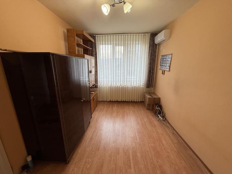 Apartament 3 camere 60 mp etaj 2 - Campina ,langa OMV - 5