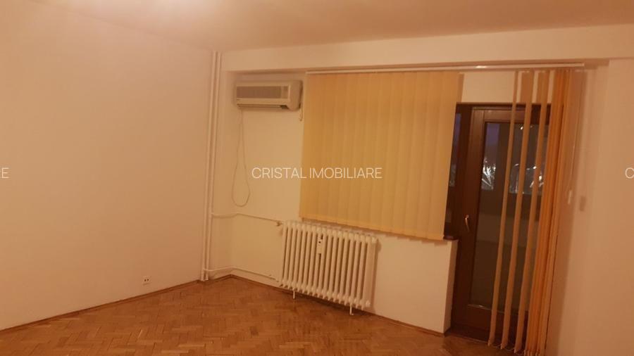 Apartament 3 camere, 83 mp, vedere stradală, ideal birou, Bd. Decebal - 5