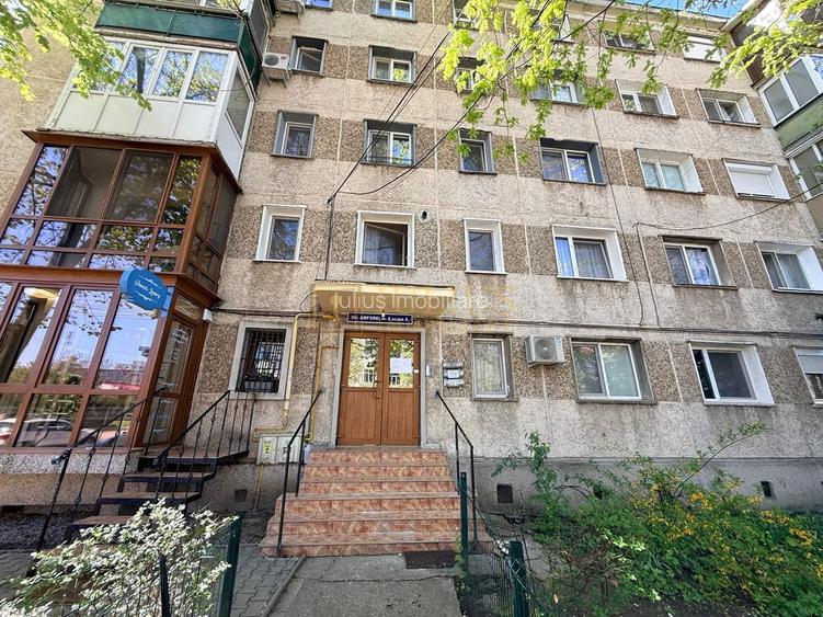 3 camere, Dacia-Circumvalatiunii, vis a vis de Scoala generala nr. 18 - 17