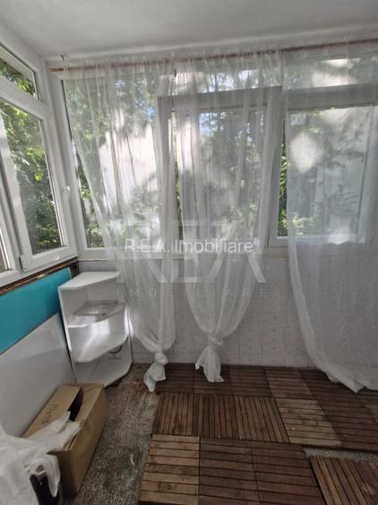 Apartament cu 3 camere la 650 de metri distanta de mers pe jos de parcul Titan - 9