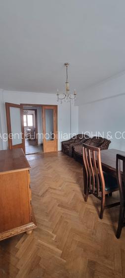 Vand apartament 3 camere, ultracentral, Pitesti, Maior Sontu-Republici - 2