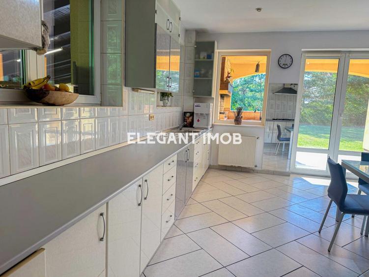 Vila superba cu piscina in Paradisul Verde - 4