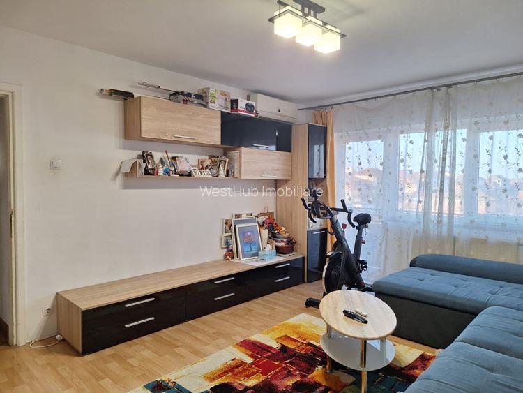 Apartament 4 camere, decomandat, 90 mp utili + 2 balcoane - Iulius Mall - 3