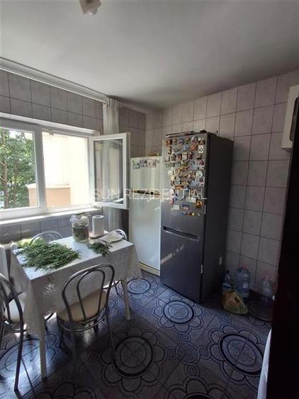 Doamna Ghica - bloc 1992- hol H - 2