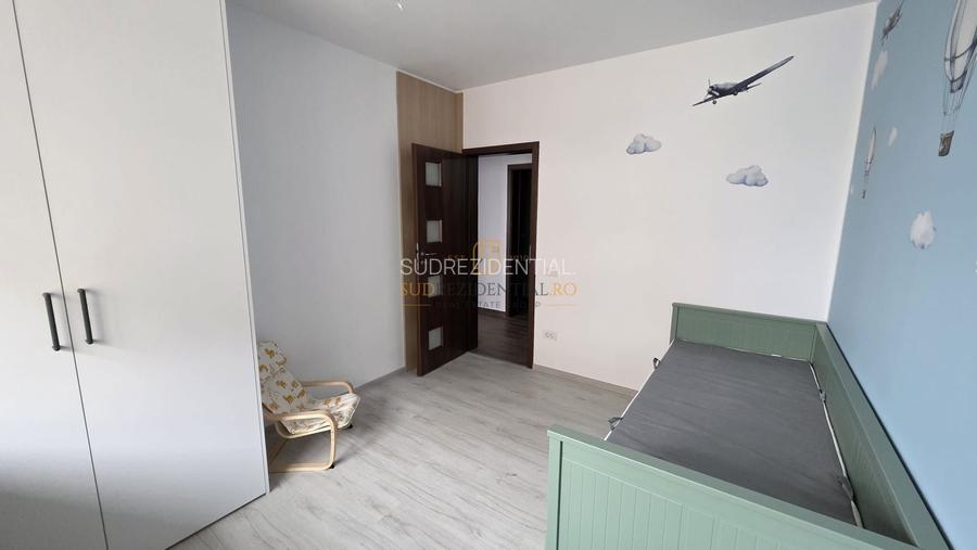 3 camere lux, 6/9, 80 mp, 2024, aproape de metrou Aparatori, Sector 4 - 7