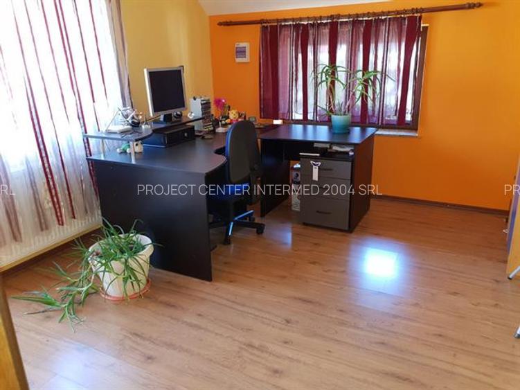 De inchiriat vila Gavana Platou - complet mobilata si utilata - 9