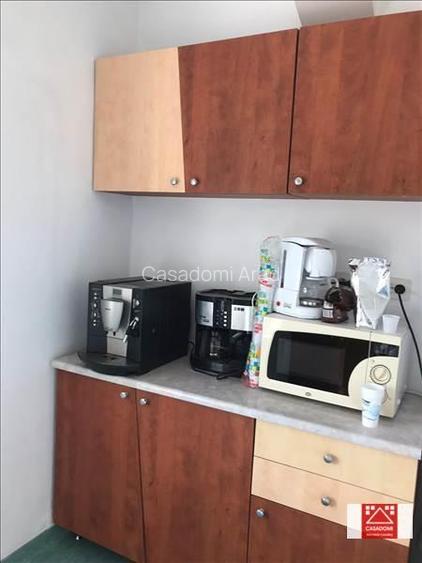 Hala renovata, cu acces rapid la autostrada - 10