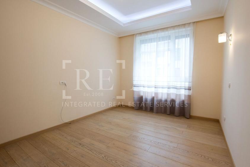 Inchiriere apartament 4 camere | Premium, Parcare, Vedere lac | Laguna Residence