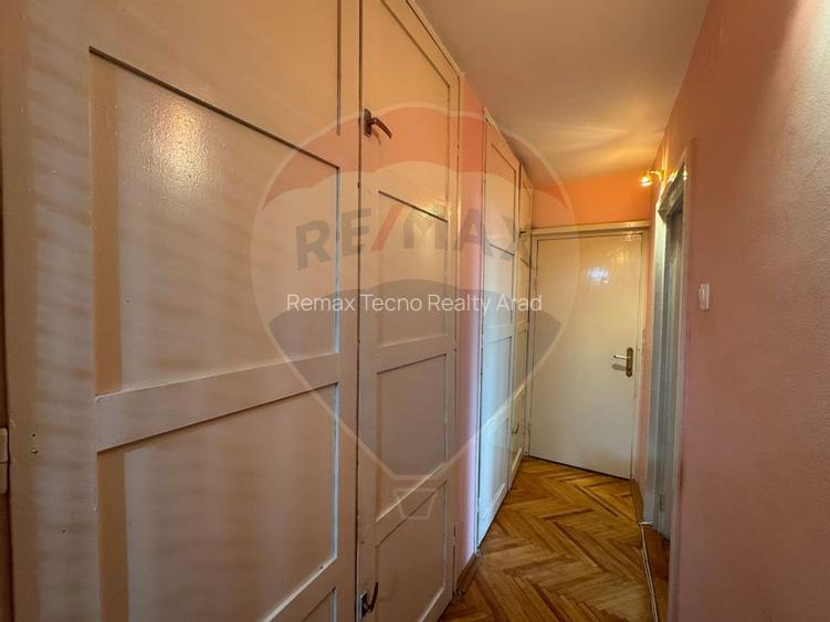Apartament decomandat 3 camere -centrala proprie  zona Lebada - 11