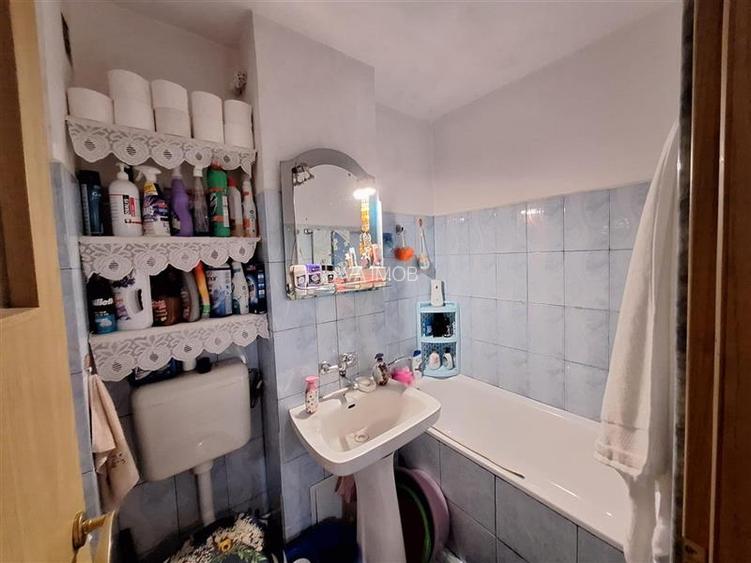 Apartament 2 camere semidecomandat , parter, zona Mioritei - 10