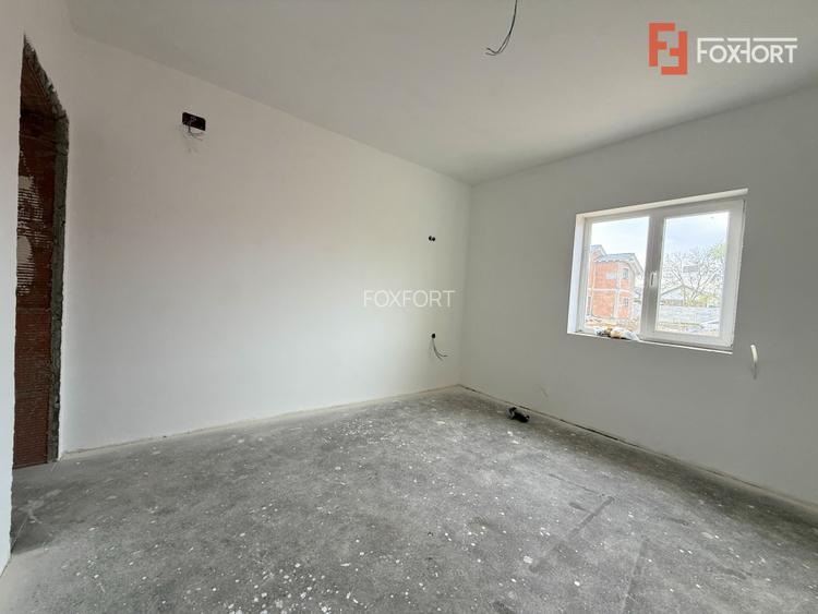 Duplex cu 3 camere de vanzare in Beregsau Mare, zona Centrala - 6