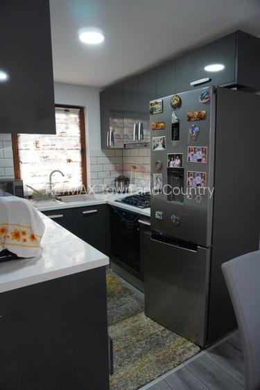 Casă cu 5 camere de vânzare, str. Dragoș Vodă - 18