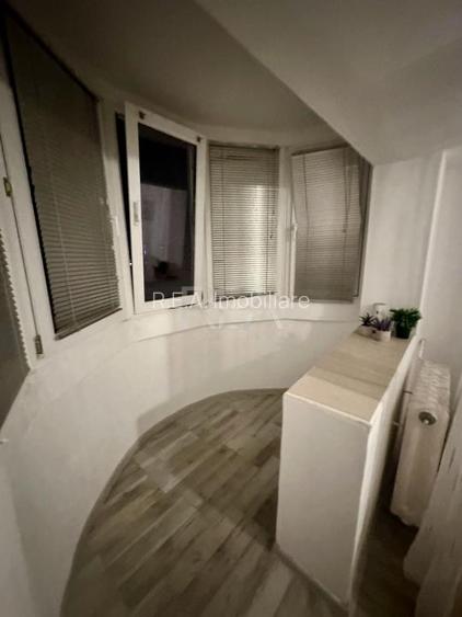 Garsoniera in bloc 1985 P-ta Victoriei | Dr. Felix - 3