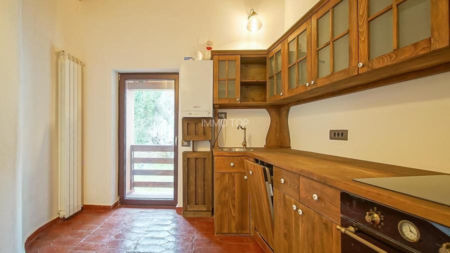 Casa de vanzare in centrul Brasovului - curte privata si pivnita - 7