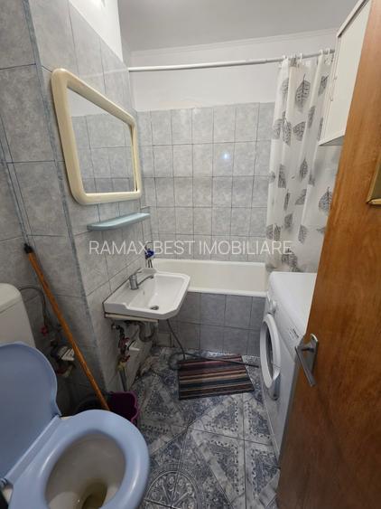 Trapezului, 5 minute metrou 1 Decembrie 1918, bloc 1978, reabilitat - 3