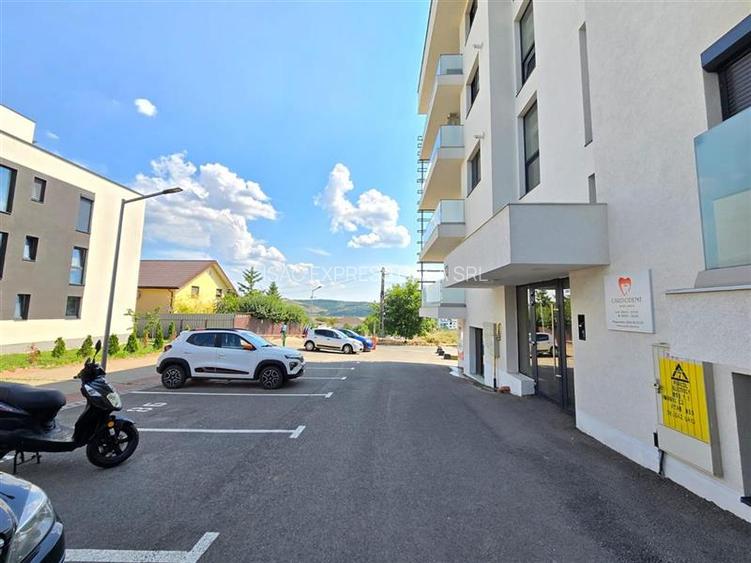 Apartament de vanzare - Valea Lupului: 3 camere si gradina proprie - 15