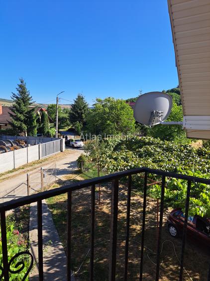 Casa-Vila ultrafinisata in regim D+P+E cu toate utilitatile cu 900 mp,teren - 26