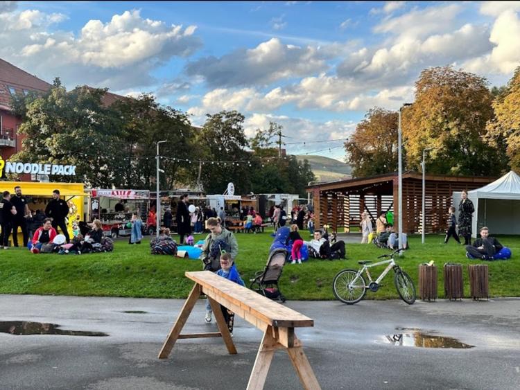 Ap. elegant cu 2 camere si parcare, zona Parc Poligon Floresti