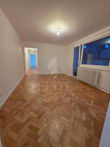 Apartament 3 camere în zona HERMES