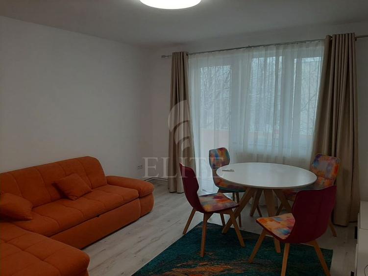 Apartament 3 camere în zona GHEORGHENI