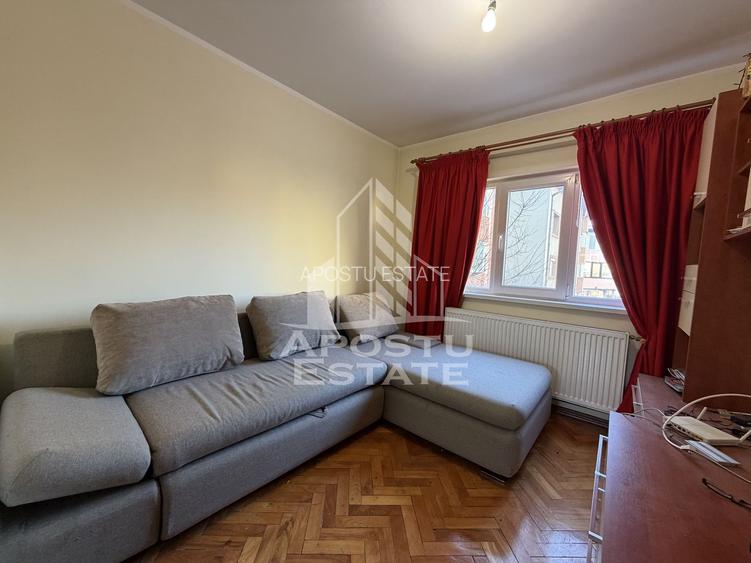 Apartament 3 camere, decomandat,etaj intermediar,zona Dambovita - 3