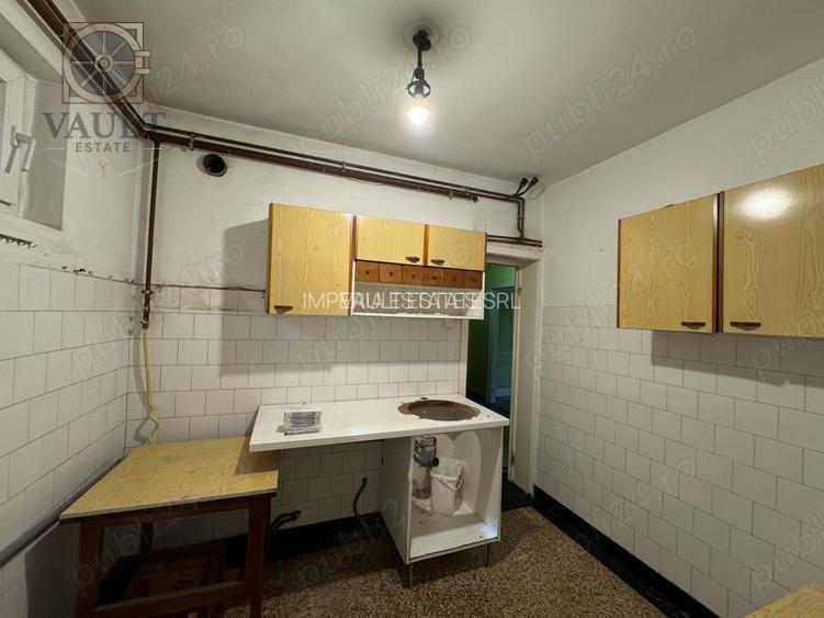 Apartament 2 camere decomandat - etaj 1 - Primaverii  - 2