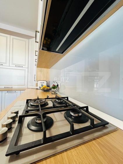 Penthouse LUX pe un singur nivel, cu 3 camere, 79 mp, decomandat, zona Tractorul - 4