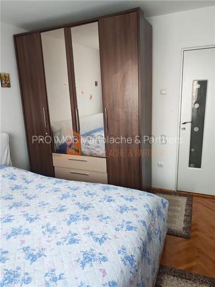 Apartament 3 camere cf 1 semidecomandat in zona Crang - 5