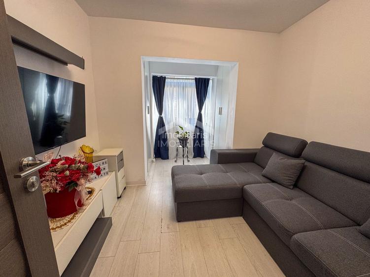 Apartament 3 camere de vanzare - modernizat 2024 - Poarta 6 - 7