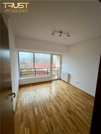 Cazare Exclusiv Femei l  Buna Ziua | Curte - 3