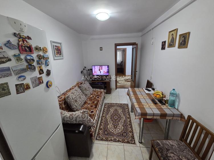 Apartament 3 camere str VICTORIEI - etajul 1 - 4