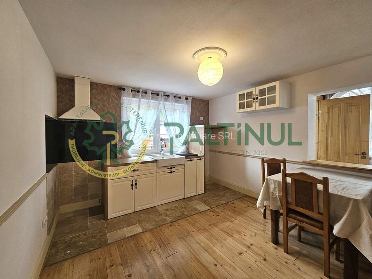 Casă cochetă, complet renovată, în Rășinari, Sibiu - 11